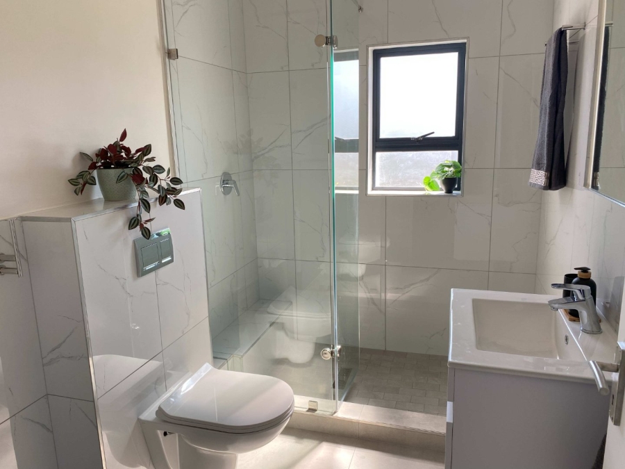 2 Bedroom Property for Sale in Table View Western Cape
